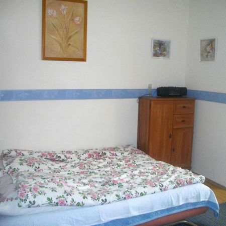 Holiday Home In Balatonmariafuerdo 19232 Balatonkeresztúr المظهر الخارجي الصورة